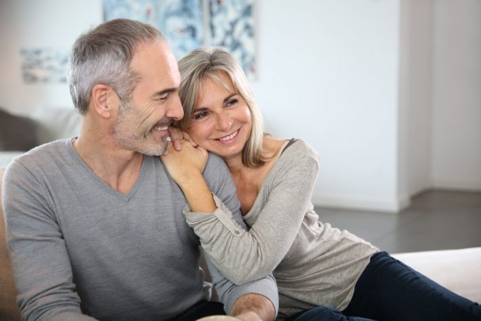 Site de rencontre Senior gratuit: (re)trouvez l'amour en ligne après 50 ans
