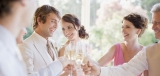 Peut-on trouver l’amour à un mariage : comment en profiter pour faire des rencontres